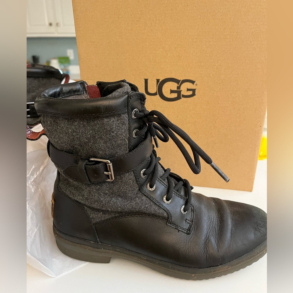UGG Women’s Kesey Boots, Black Size 8